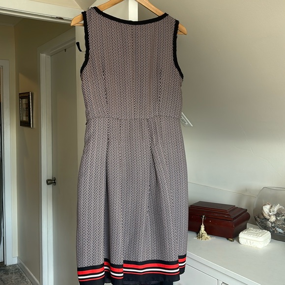 Jones New York Petite Dress - Picture 1 of 8